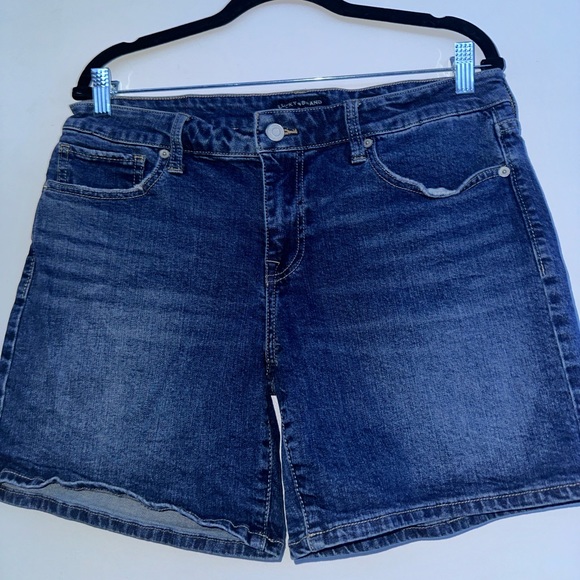 Lucky brand , size 10 , medium wash - Picture 1 of 3